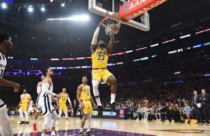 湖人3换1拿下状元艾顿